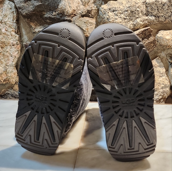 UGG Thinsulate Winter Boots - Picture 9 of 14